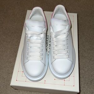 Alexander McQueen - Ssense Exclusive White & Pink Oversized Sneaker - sz 39
